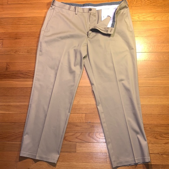 Haggar Other - Haggar khakis